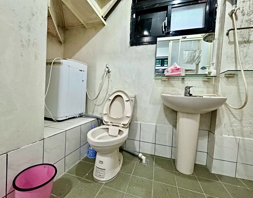 中正路邊間2+3樓*找東森房屋秀如 - Image 9