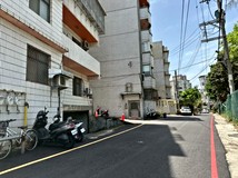 光復路二段155巷光復中學旁..