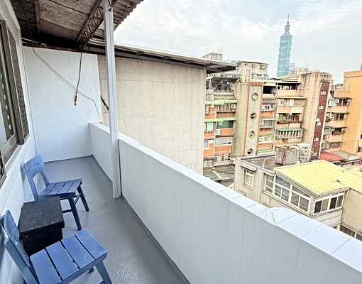 屋主自租.信義安和通安街101景獨立套房陽台大露台可短租請洽 - Image 3