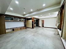 鼎華路鼎山家樂福/三面採光..