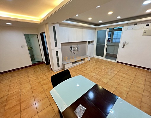 兆基🏡信一路.蛋黃區精美三房📍 - Image 1