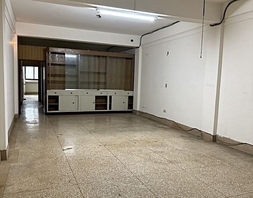 商圈店面|超級大坪數|地點超好|一樓可做生意樓上可分租套房 - Image 13