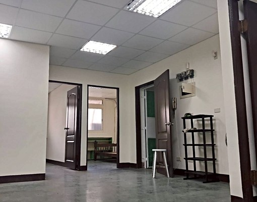 市府生活圈整戶住家可當個人工作室、3大房陽台、文化中心旁 - Image 3