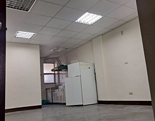 市府生活圈整戶住家可當個人工作室、3大房陽台、文化中心旁 - Image 11