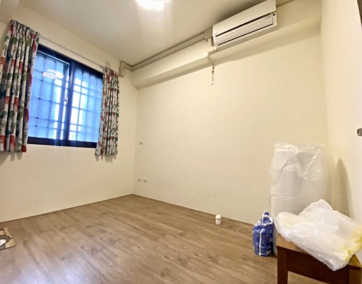 靜宜商圈💢整棟透天4房5衛/可工作室/可報稅營登租補 - Image 10