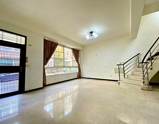 龍井🌈近中科榮總工業區‼️大4房透天+平車 - Image 2