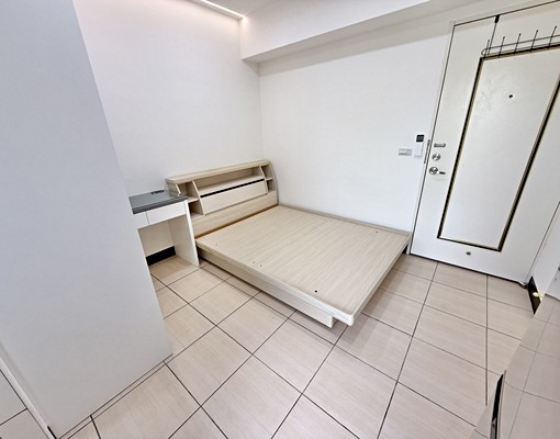 可租補陽台獨洗台水電♥機車好停♥管理員電梯近弘光靜宜 - Image 4