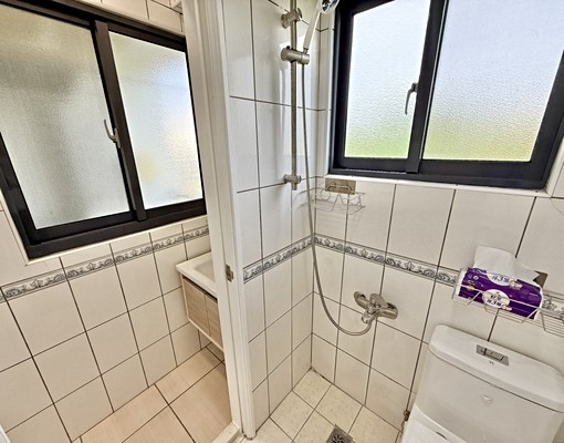 可租補陽台獨洗台水電♥機車好停♥管理員電梯近弘光靜宜 - Image 10