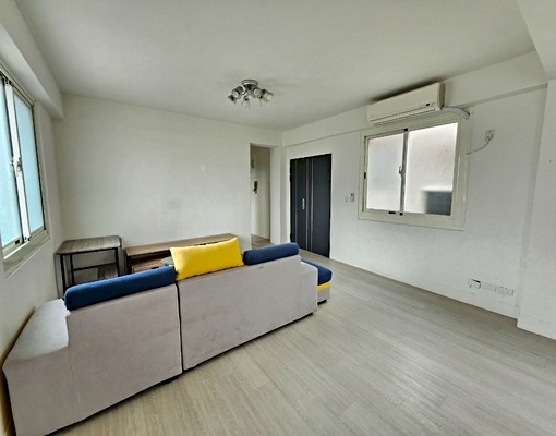 社宅免仲~富強街健康公寓五樓三房~可租補 - Image 1