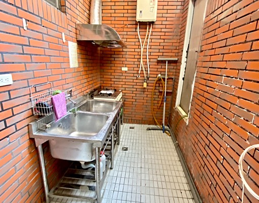 可營登報稅✨樓店出租✨住店皆可✨西屯精華地段 - Image 12