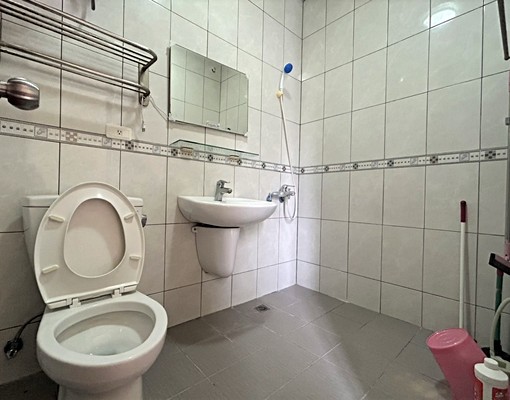 電梯套房，近火車站慈濟花商花農生活機能佳 - Image 7