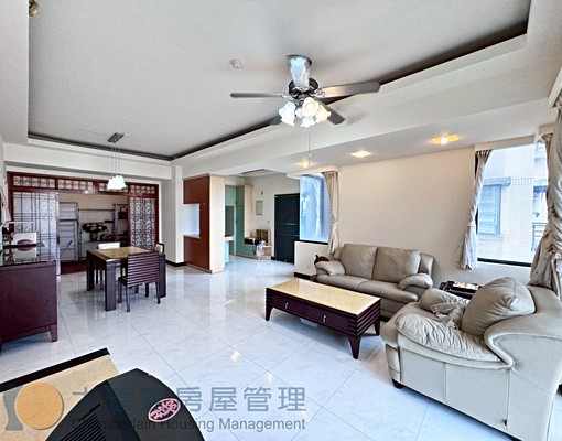 竹北市中心近家樂福大四房美屋出租 - Image 3