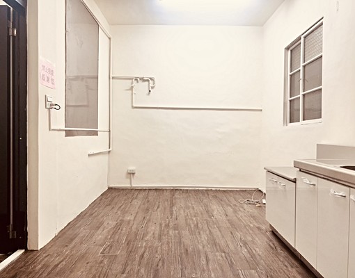 可租補，近三重捷運、稅捐處公寓二樓 - Image 2