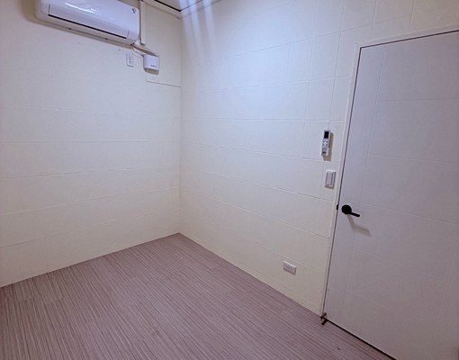 全新整理一樓大車庫🍎採光通風佳/安靜宜居 - Image 10