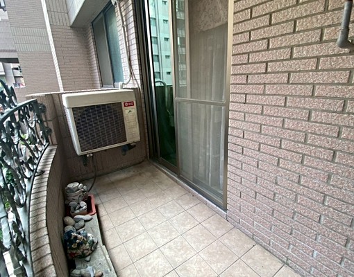 東區優質大樓-陽光花園廣場-溫馨3房整層住家 - Image 12