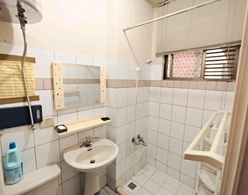 市區樓中樓1+1房有電梯可租屋補助 - Image 7