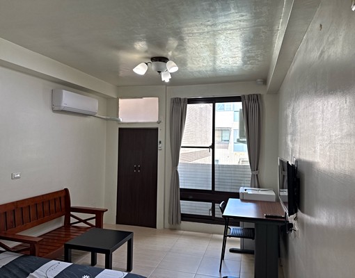 屋主自租沙發桌子中科數位全配套房天闊 - Image 13