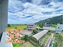 大安路員山大湖清水模農舍