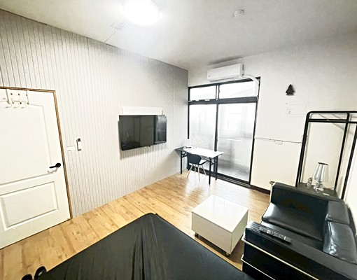 近潭美公園【秒殺採光】可養寵★共用廚房★水泥隔間 - Image 2
