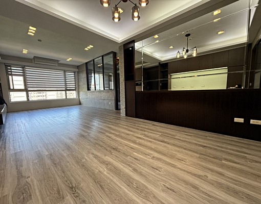 重陽面公園精美3+1房電梯好屋 - Image 1