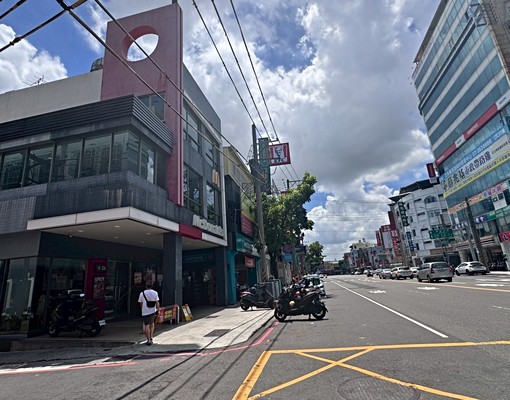 麥當勞。康是美樓上3大套房+1雅房出租。歡迎大學生合租 - Image 6