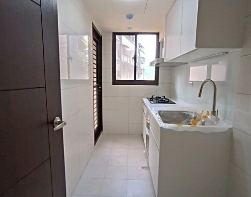 中興、福德一路商圈~全新電梯三房 - Image 6