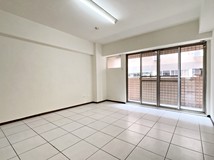黎明路二段71巷南屯黃金地段..