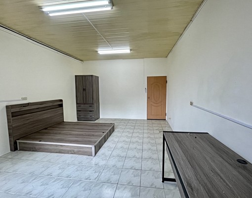 熱河路近商圈爬梯兩房出租✨適合工作室✔️住辦合一✔️ - Image 3