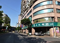 限貸令續發威 房貸餘額年增率連八降
