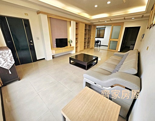 喜來登百貨美食街商圈高鐵接駁車站溫馨方正便利 - Image 2
