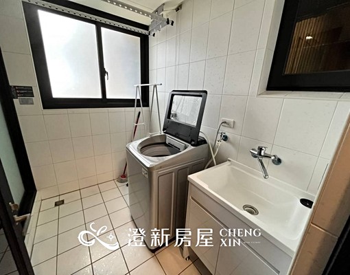 傢具齊全✨採光四房兩廳✨可合租✨台水電✨高樓層視野戶✨平車 - Image 13