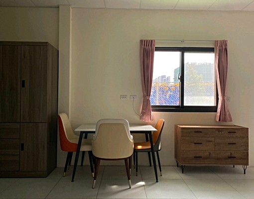 生活机能佳,全配傢俱,房間廣濶,環境優雅,停車方便。 - Image 1