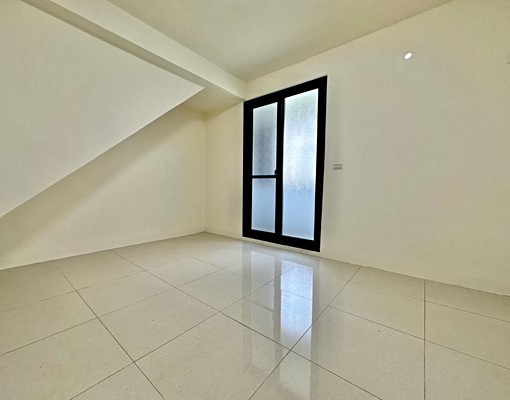 可租補戶籍🔥傢俱可談✅市場低價✨頂級別墅💯 - Image 7