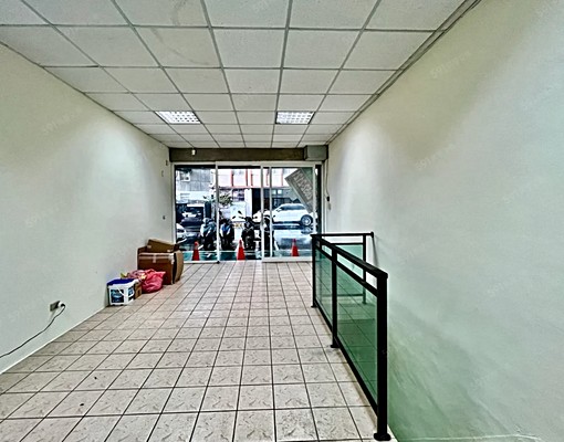 南港展覽館捷運站旁。團購。美甲。按摩。倉庫。蝦皮。胖先生 - Image 2