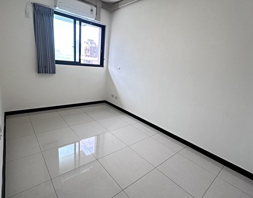 星鴻社宅可租補/大陽台三房 - Image 8