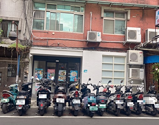 莒光路🏡住辦店皆可🏡門口方便停車 - Image 15