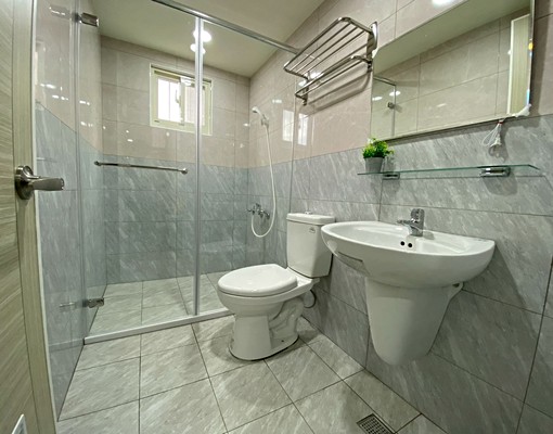 蘆洲信義商圈/全新兩房/生活機能超方便 - Image 3