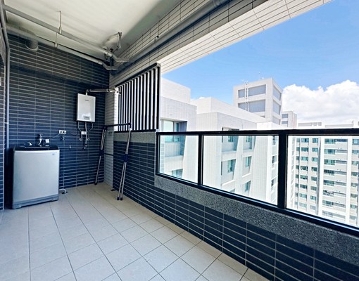 √小茵首選㊣一卡皮箱入住高樓摩天輪海景三房平車 - Image 13