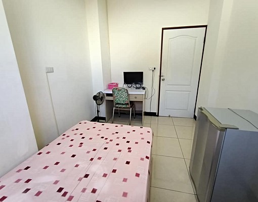 女子宿舍(近西門三越,台南大學,可租補) - Image 12