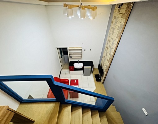 全新整理☻可貓/質感裝潢☻樓中樓☻流理臺 - Image 2