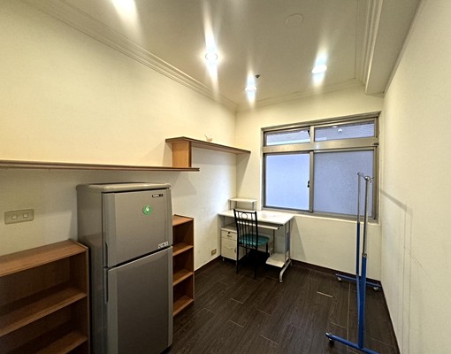 免仲介費/可申請補助/傢俱電齊全大套房/歡迎來電賞屋 - Image 4