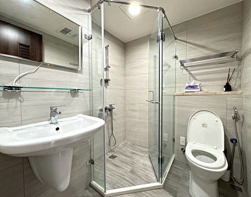 近捷運三房機上車位|有視野有裝潢有傢俱|租金含車管 - Image 7