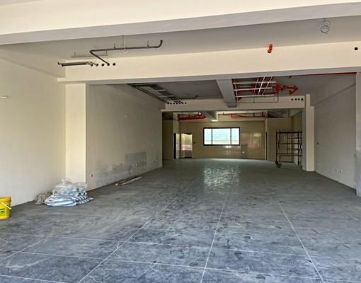 王爺壟商圈大面寬店面 - Image 1