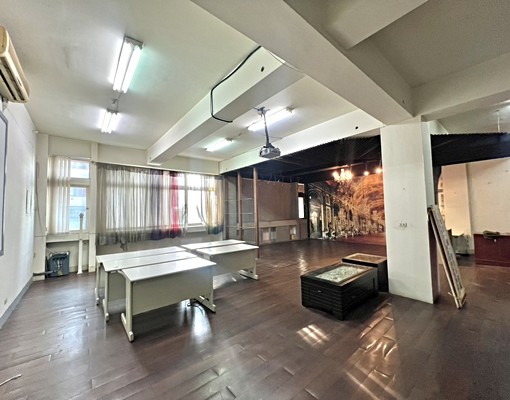 ✨龍壽街文中路黃金路口辦公室✨租金可談 - Image 1