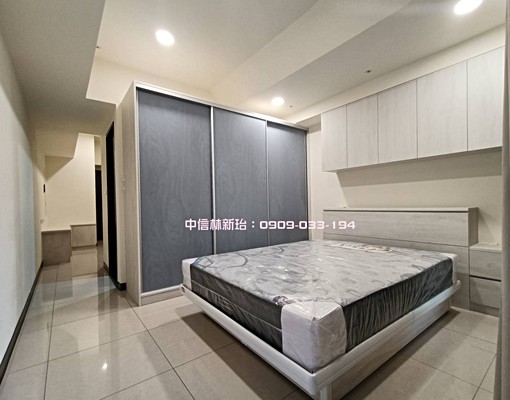 海山捷運面中庭美景大一房車🏠含車含管，含機車位 - Image 3