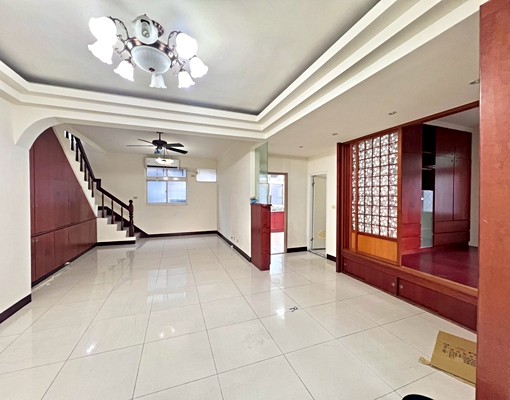 慈蔓推薦🎀超大空間走路到捷運站歡迎有緣人來賞屋喔 - Image 1