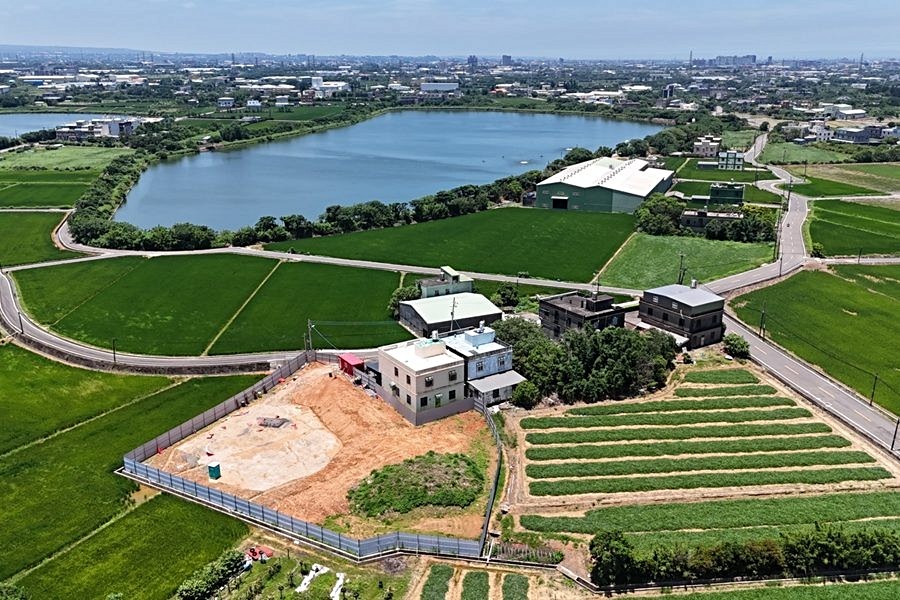 雙連埤、大草埤湖景