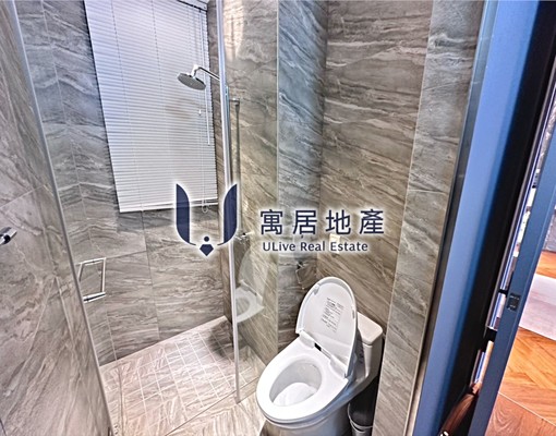 東門商圈一層一戶私人露台美裝兩房傢俱可談 - Image 11