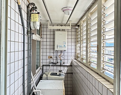 捷運新埔站公園旁稀有2房 - Image 8