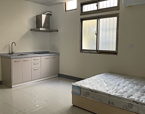 新裝潢獨立套房~稀有廚房 - Image 2